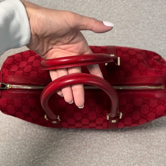 Authentic Gucci Red GG Canvas Boston Bag - Picture 3 of 14